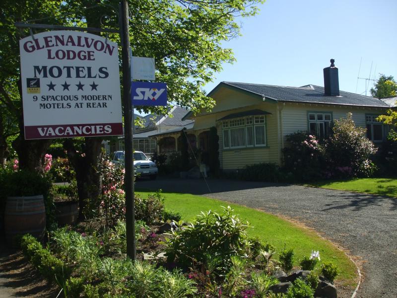 Glenalvon Lodge Motel Ханмер Спрингс Екстериор снимка